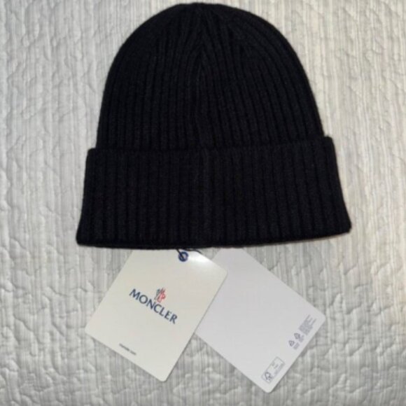 Moncler Men's Black Hat✨✨ - Picture 2 of 2